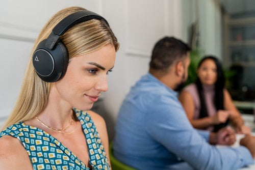 HP Poly Voyager Surround 80 UC USB-C Headset +USB-C/A Adapter