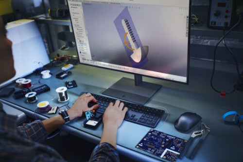 HP Z1 G9 Intel® Core™ i7 i7-14700 32 GB DDR5-SDRAM 1 TB SSD NVIDIA T1000 Windows 11 Pro Tower Workstation AI Workstation Black