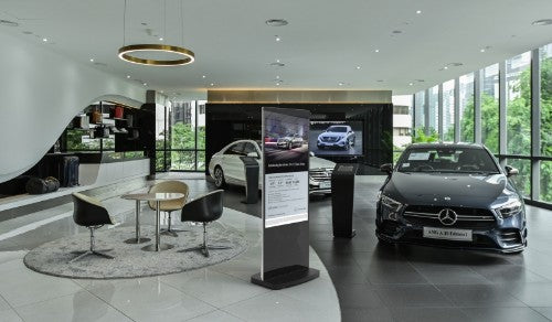 Allsee Technologies L65UHD3 Signage Display Totem design 165.1 cm (65") LCD Wi-Fi 450 cd/m² 4K Ultra HD Black Built-in processor Android 7.1 24/7