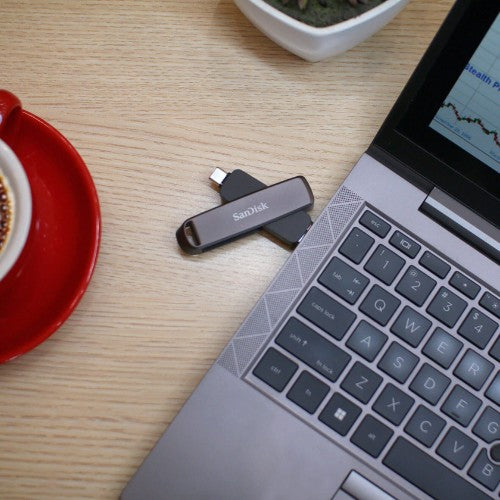 SanDisk Extreme PRO USB flash drive 256 GB USB Type-C/USB Type-A 3.2 Gen 2 (3.1 Gen 2) Black