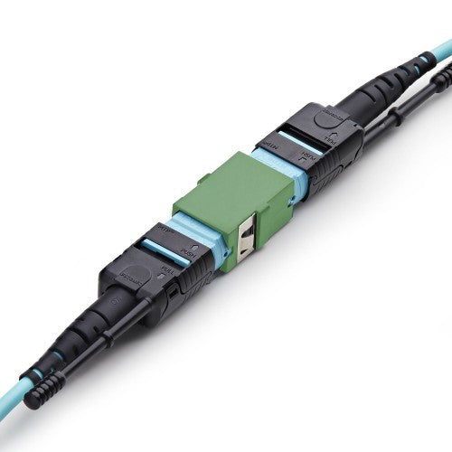 StarTech.com MPO/MTP Coupler, Single Mode/Multimode Fiber Adapter, Key Up-Key Down, Fiber Optic MPO/MTP Coupler - Green