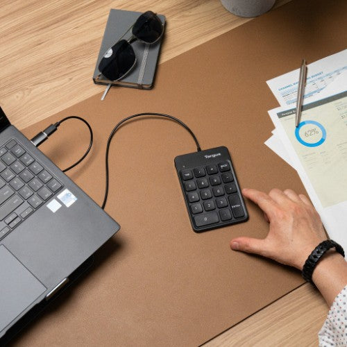 Targus AKP13GL numeric keypad Universal USB Black