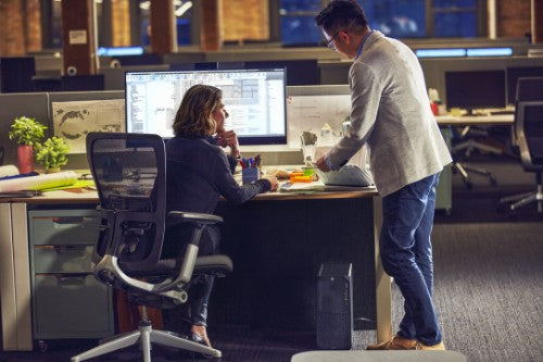 HP Z2 G9 Intel® Core™ i7 i7-14700 16 GB DDR5-SDRAM 1 TB SSD Windows 11 Pro Tower Workstation AI Workstation Black