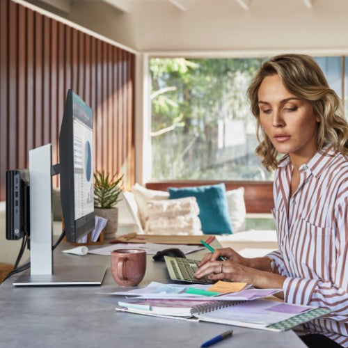 HP Elite Mini 800 G9 Intel® Core™ i7 i7-14700T 16 GB DDR5-SDRAM 1 TB SSD NVIDIA GeForce RTX 3050 Windows 11 Pro Mini PC Black