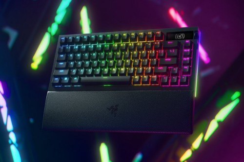 Razer BlackWidow V4 Pro keyboard Gaming USB + RF Wireless + Bluetooth QWERTY US International Black