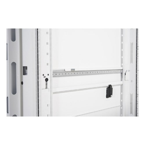 APC NetShelter SX, Server Rack Enclosure, 42U, White, 1991H x 600W x 1070D mm