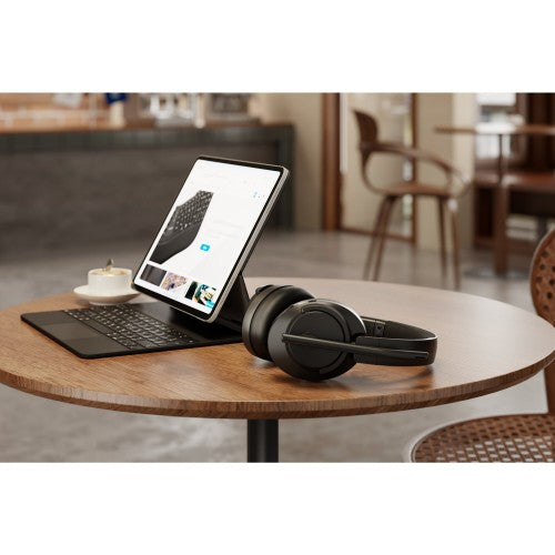 Kensington C3550 EQ Bluetooth Over‐Ear Headset