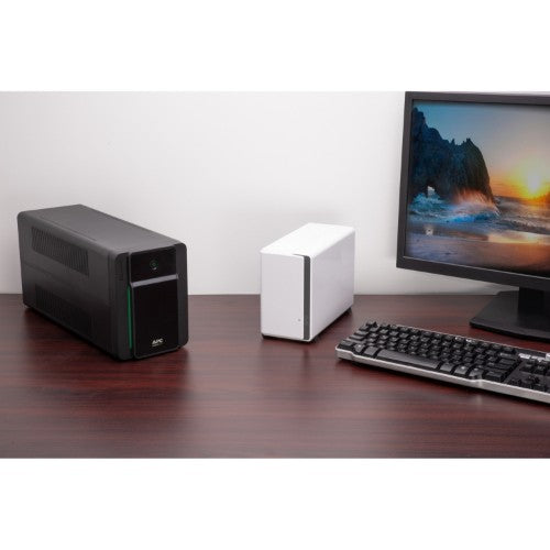 APC Easy UPS uninterruptible power supply (UPS) Line-Interactive 1.6 kVA 900 W