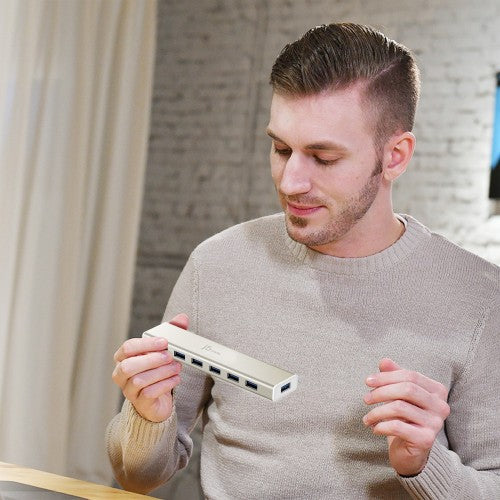 j5create JCH377 USB-C® 7- Port Hub - EU/UK, Metallic Champagne