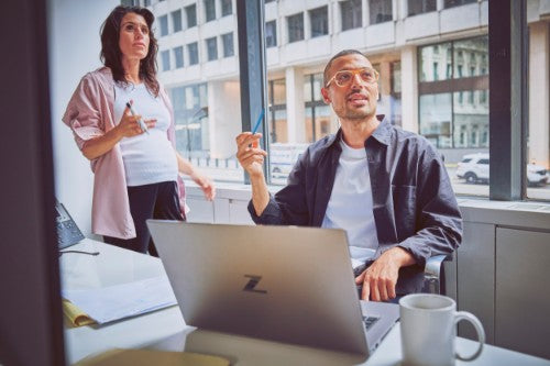 HP ZBook Firefly 14 G8 Intel® Core™ i5 i5-1135G7 Mobile workstation 35.6 cm (14") Full HD 16 GB DDR4-SDRAM 256 GB SSD Wi-Fi 6 (802.11ax) Windows 11 Pro Grey