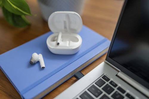 HP Poly Poly Voyager Free 60/60+ Microsoft Teams Certified White Earbuds (2 Pieces)