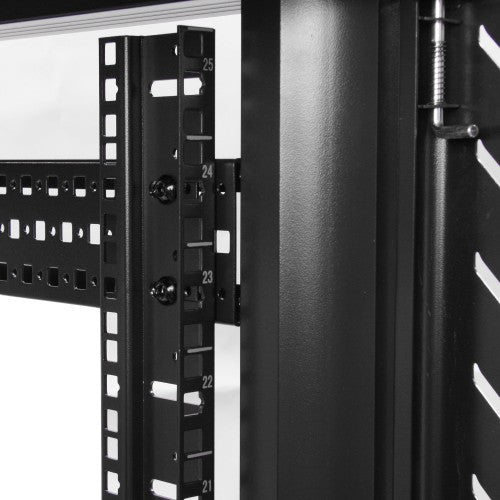 StarTech.com 32U Enterprise-Grade Flat Pack Server Rack Cabinet, 19in Enclosed 4-Post Rack with 29in (75cm) Mounting Depth and 1764lb (800kg) Weight Capacity