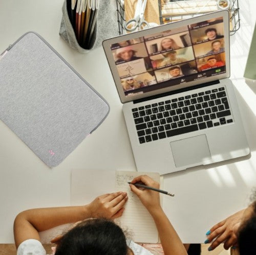 Mobilis 049015 laptop case 35.6 cm (14") Sleeve case Grey, Pink