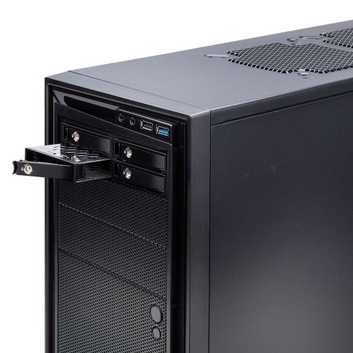 StarTech.com 4-Bay Backplane for U.2 Drives, Fits in a 5.25inch Bay, Quad-Bay Mobile Rack Enclosure for 2.5inch U.2 (SFF-8639) HDD/SSDs, Includes Mini-SAS HD Cables and Removeable Trays - Backplane with Fans