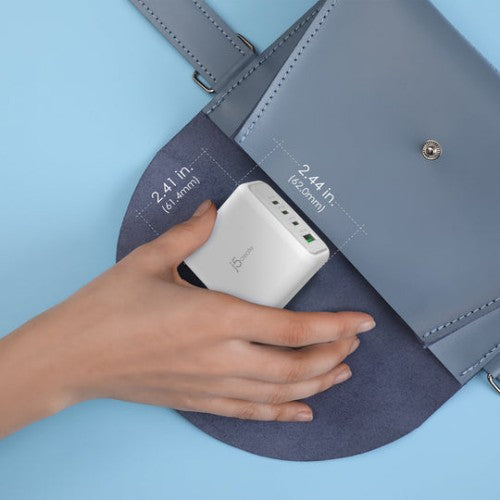 j5create JUP4370 70W GaN USB-C® 4-Port Charger