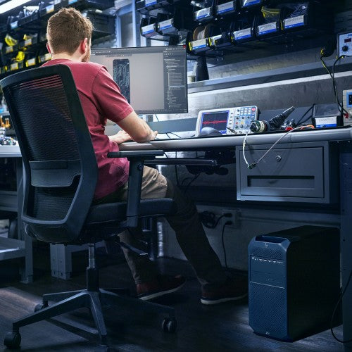 HP Z4 G5 Intel Xeon W w3-2435 16 GB DDR5-SDRAM 1 TB SSD Windows 11 Pro Tower Workstation AI Workstation Black